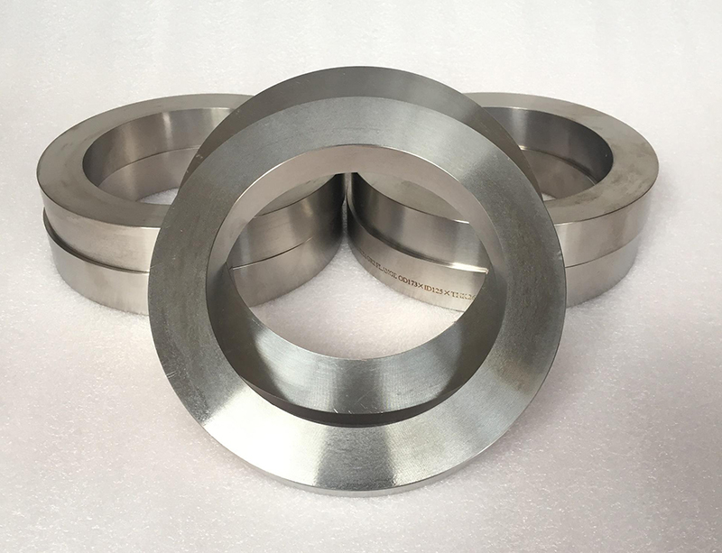 帶硬質(zhì)合金環(huán)的拉絲模芯有哪些特點(diǎn)？